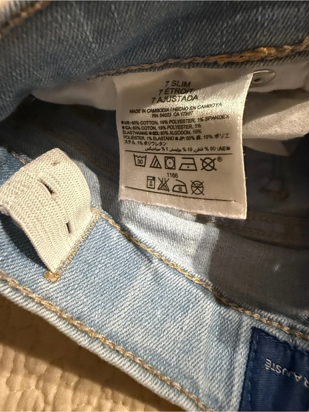 Old Navy Light Wash Girl’s Skinny Jeans